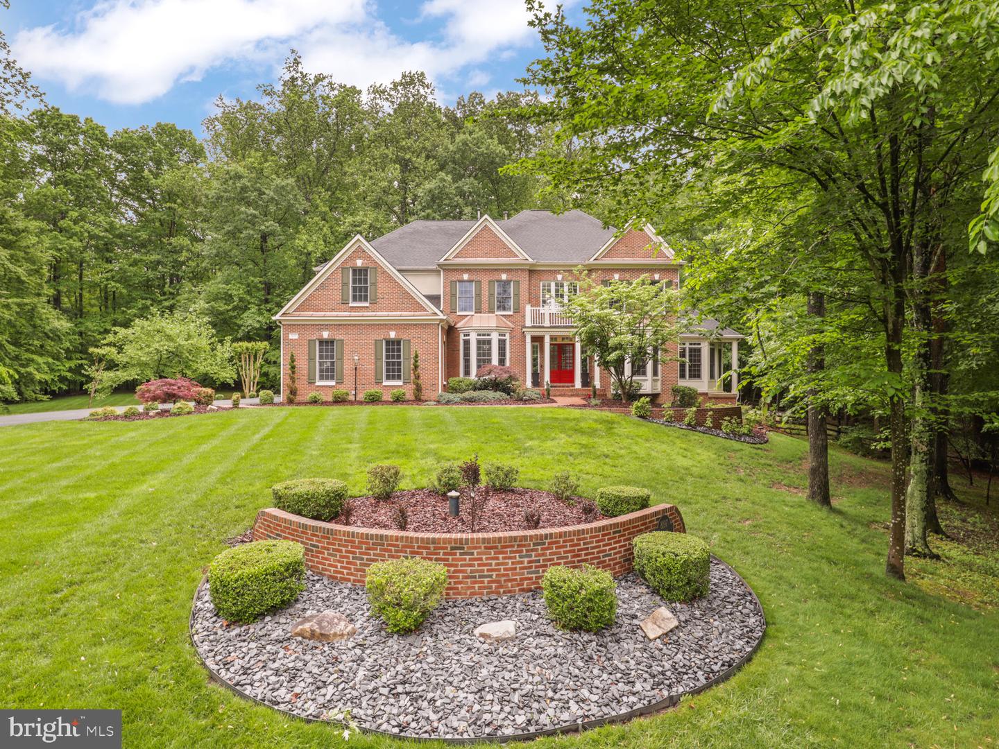 8197 Cottage Rose Court, Fairfax Station