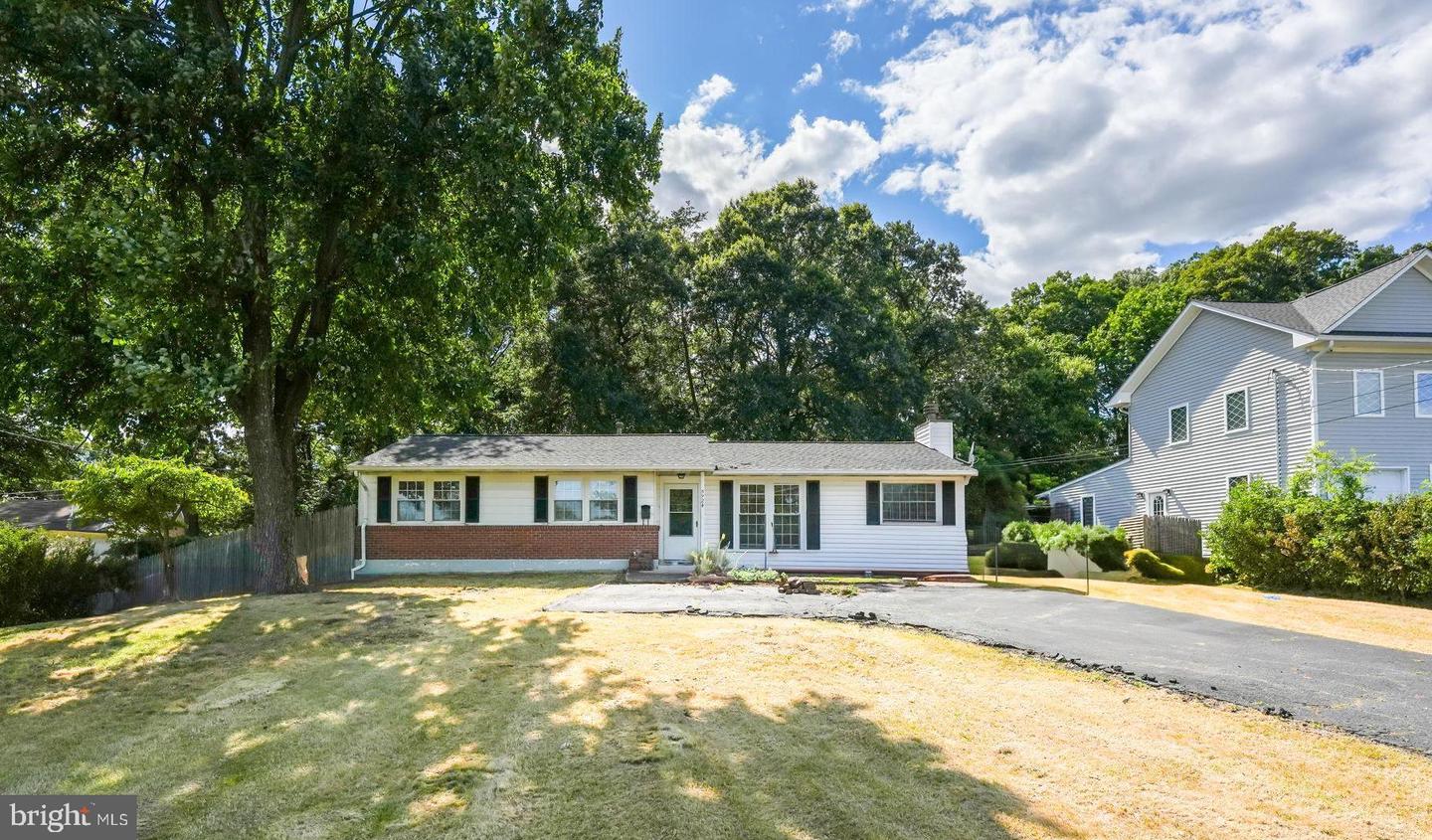 5924 Cauba Court, Alexandria