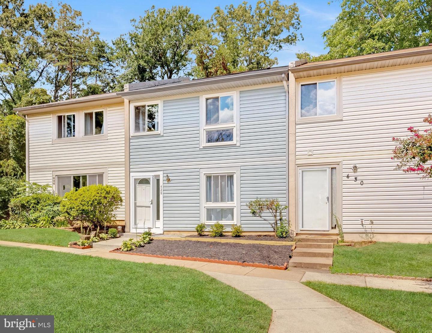 428 Reneau Way, Herndon