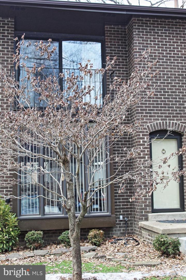 4960 Schuyler Drive, Annandale