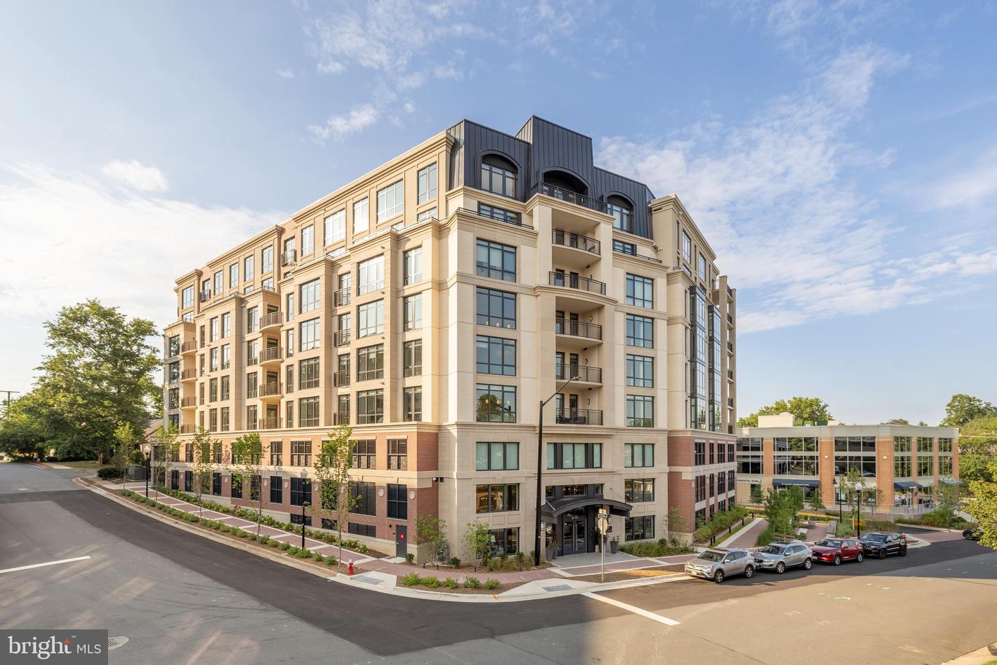 6718 Lowell Avenue #501, Mclean
