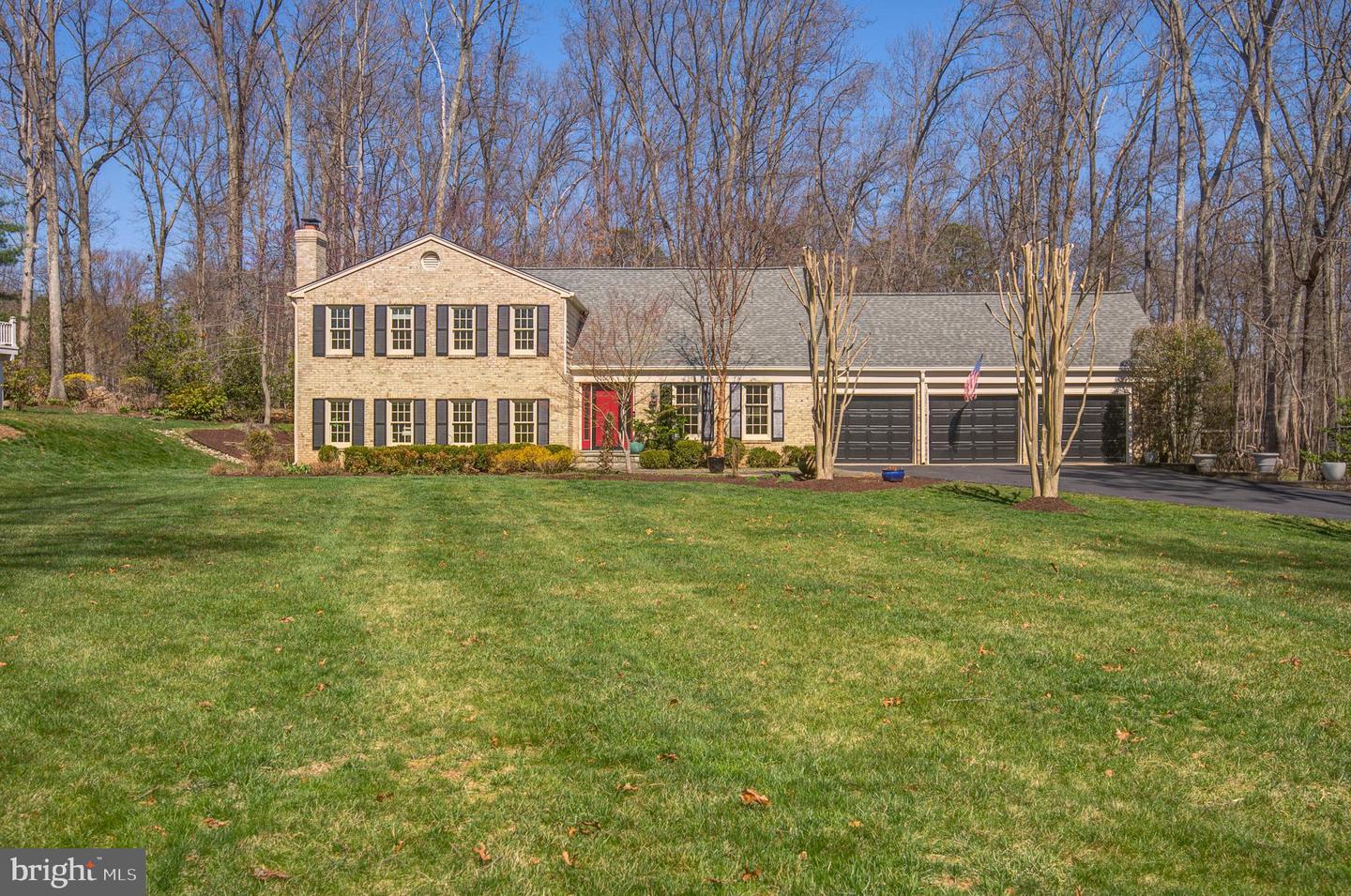 11006 Raccoon Ridge Court, Reston