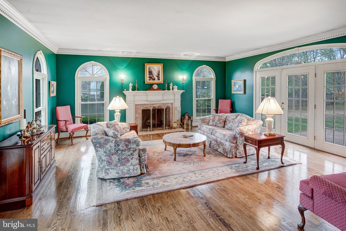 6211 Guilford Drive, Alexandria