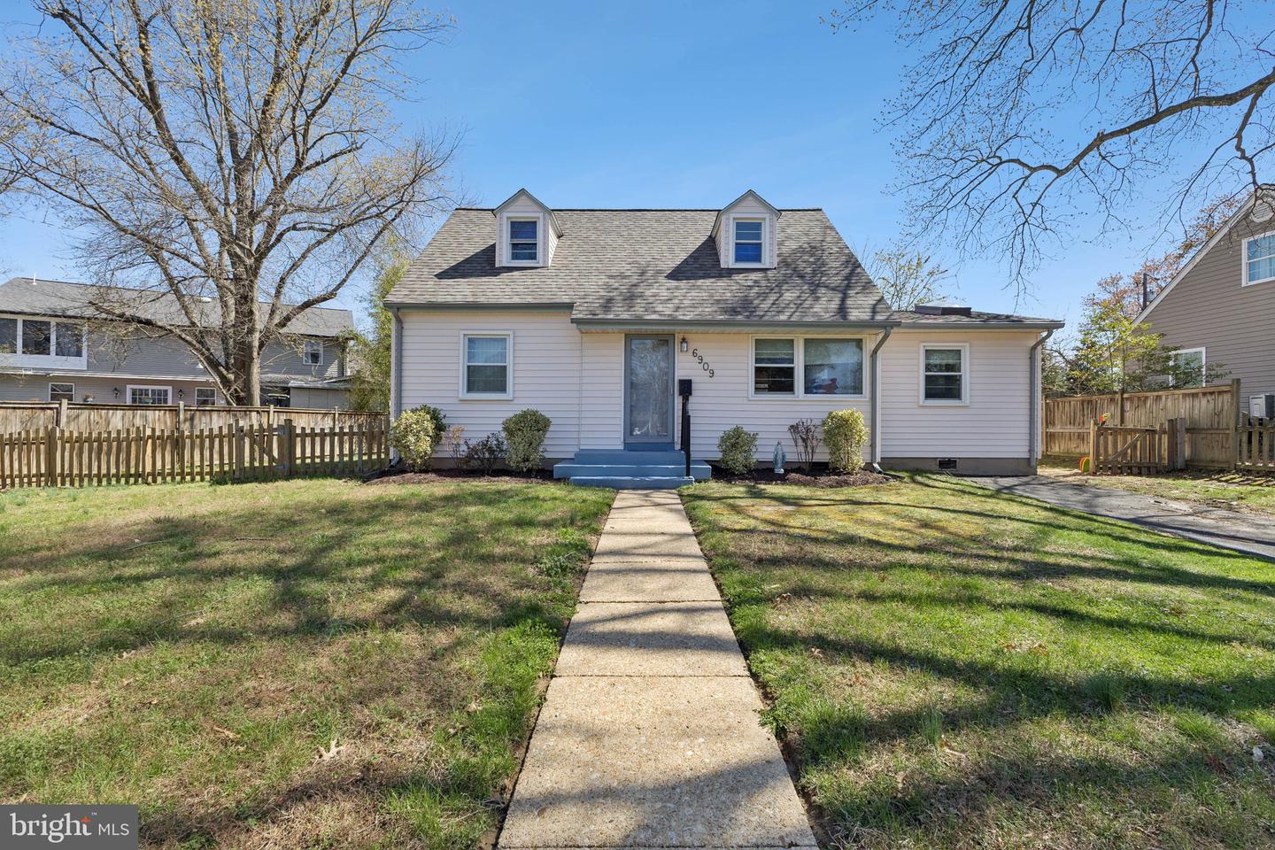 6909 Columbia Drive, Alexandria