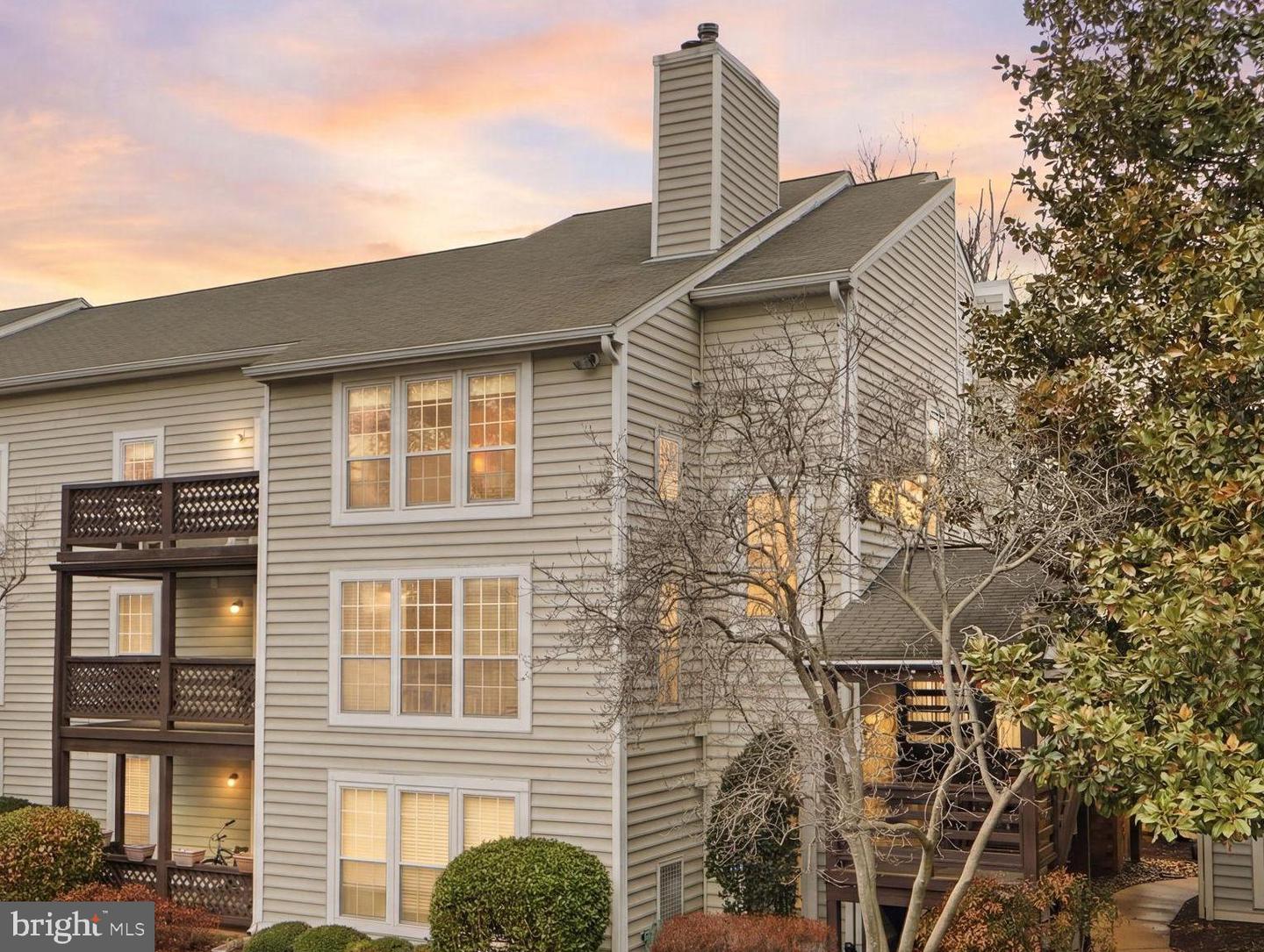 10024 Oakton Terrace Road, Oakton