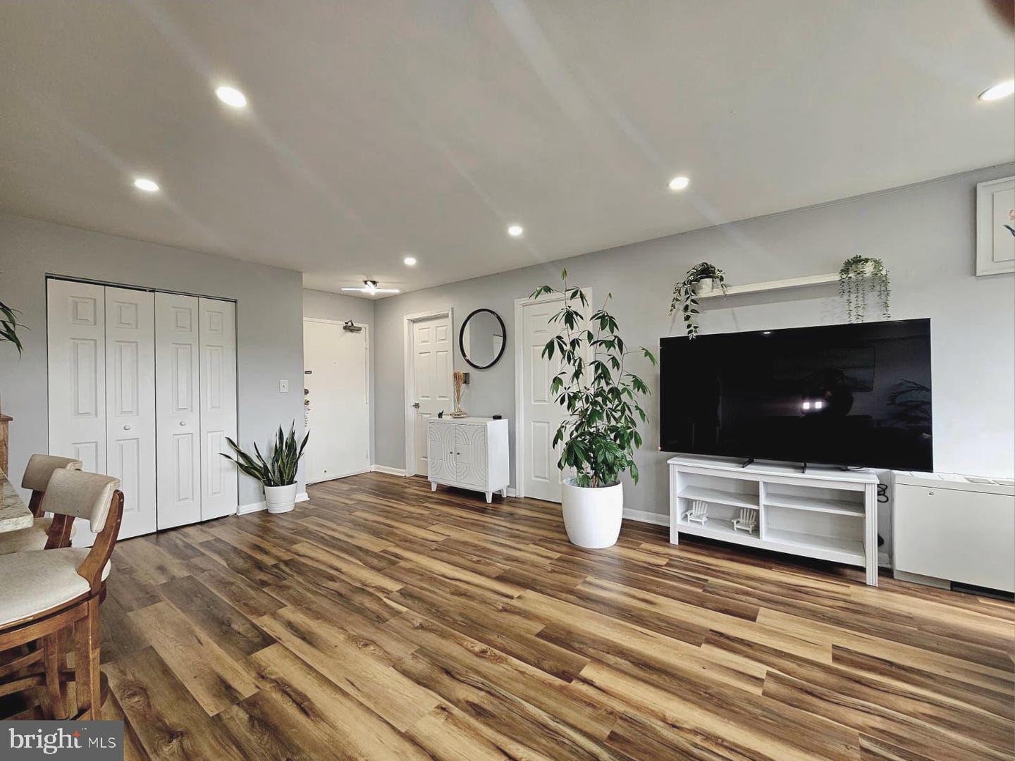 6641 Wakefield Drive #712