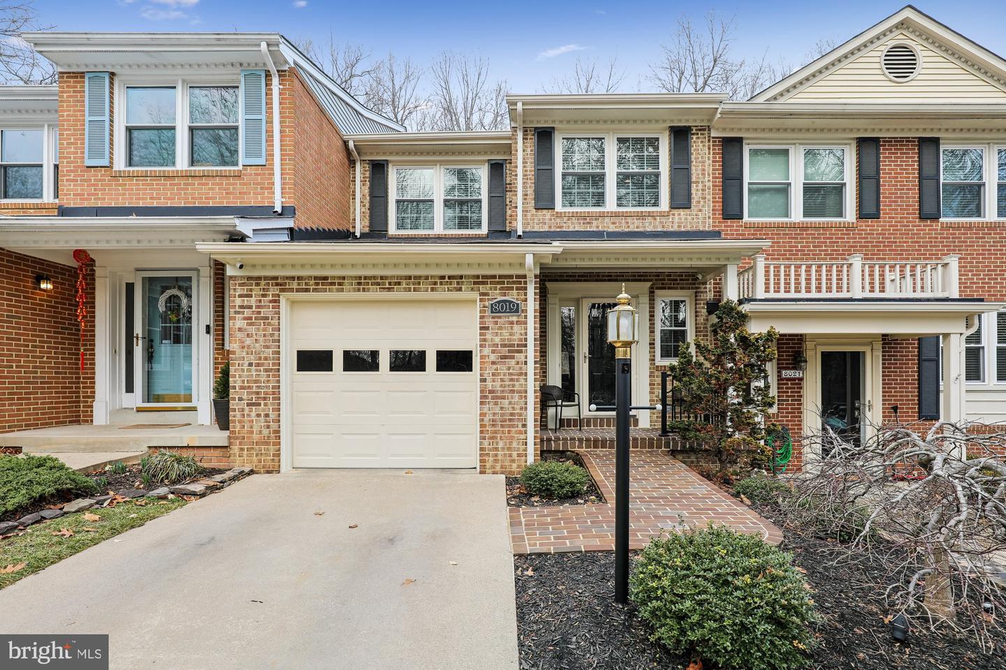 8019 Galla Knoll Circle, Springfield