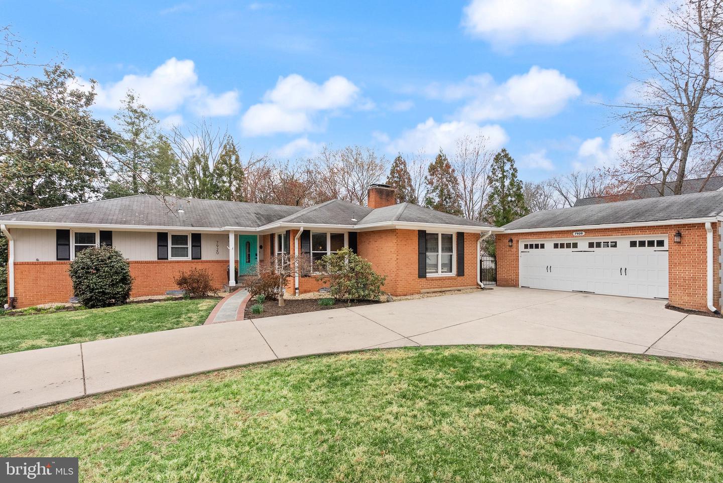 7920 W Boulevard Drive, Alexandria