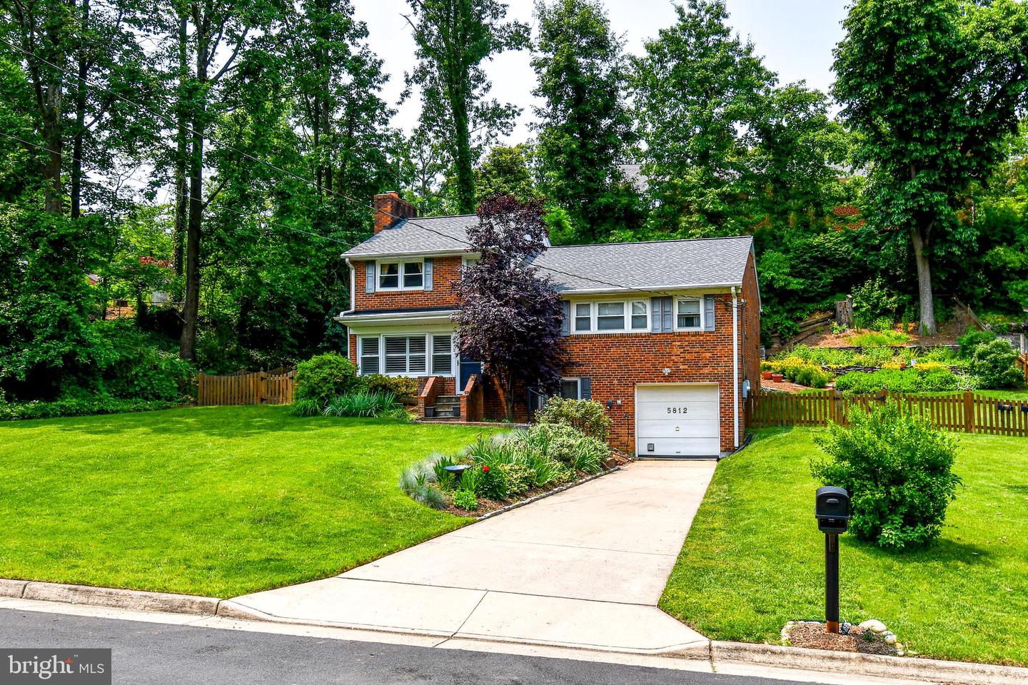 5812 Piedmont Drive, Alexandria
