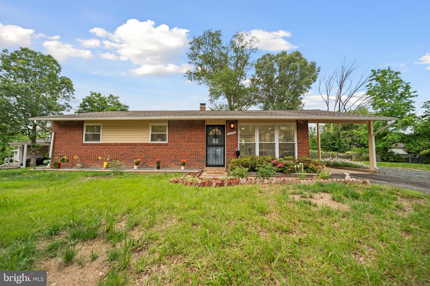 6019 Rose Hill Drive, Alexandria