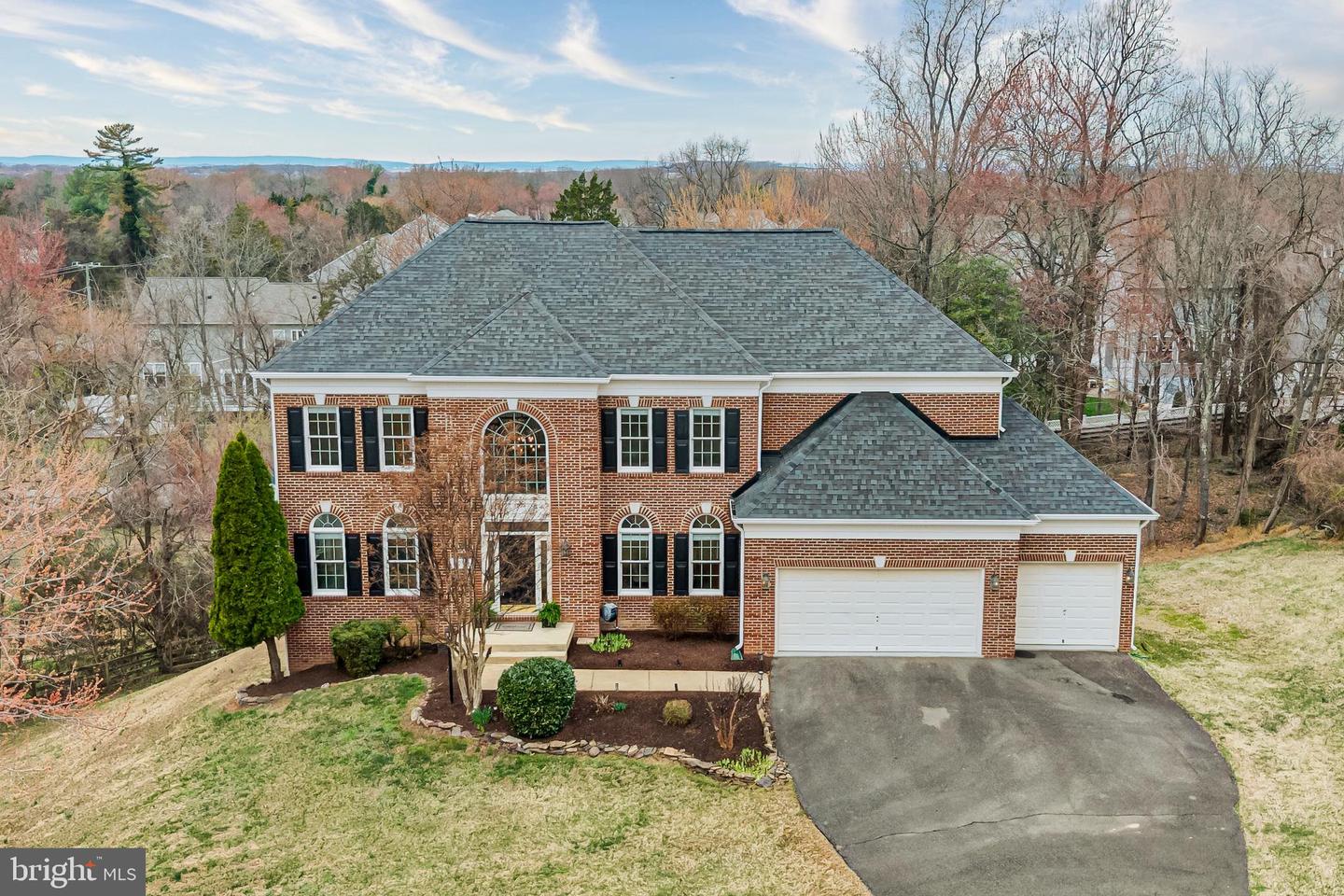 1096 Liberty Meeting Court, Herndon