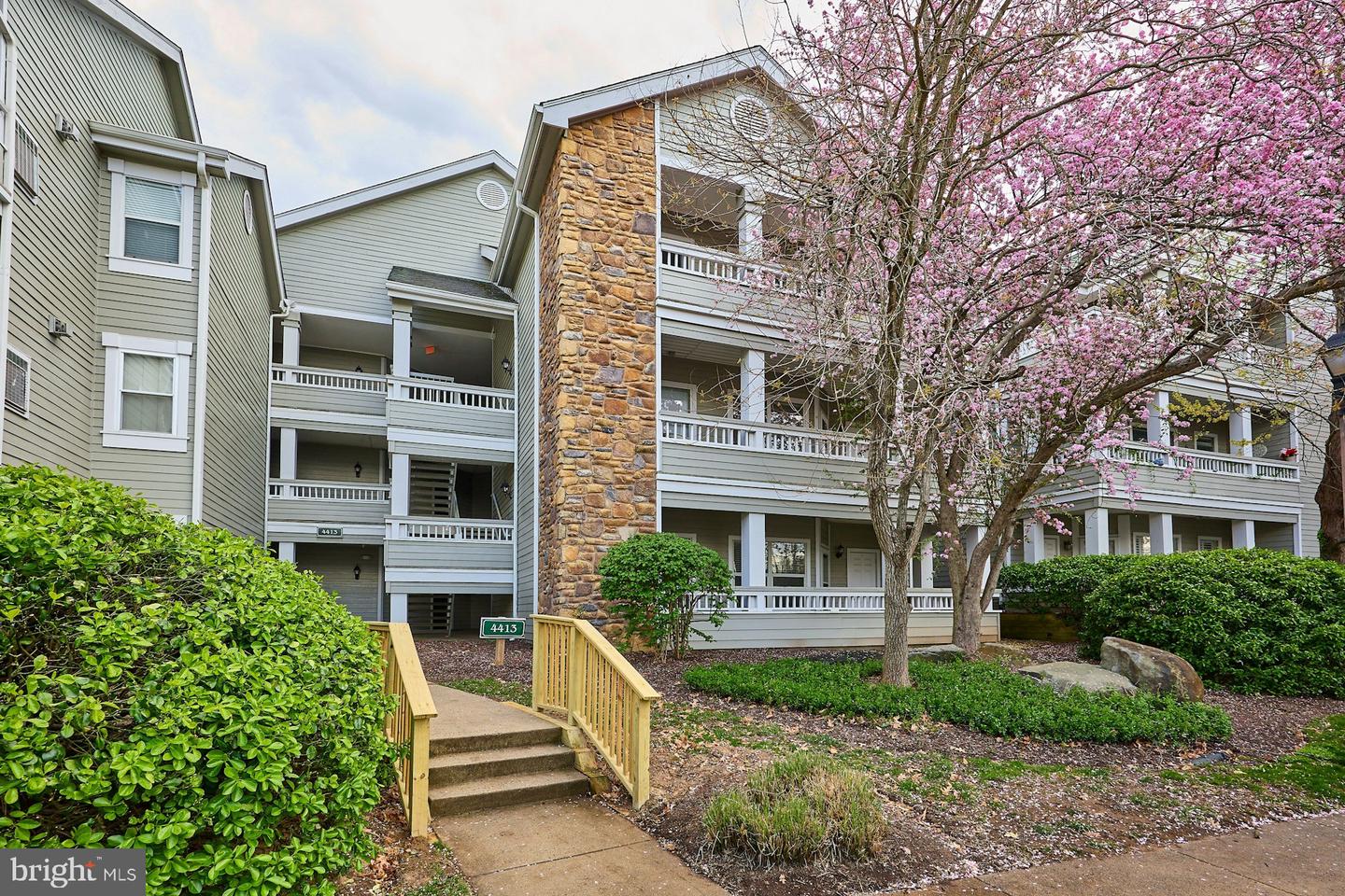 4413 Fair Stone Drive #105, Fairfax