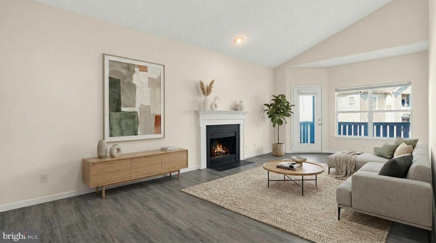 14322 Climbing Rose Way #306, Centreville