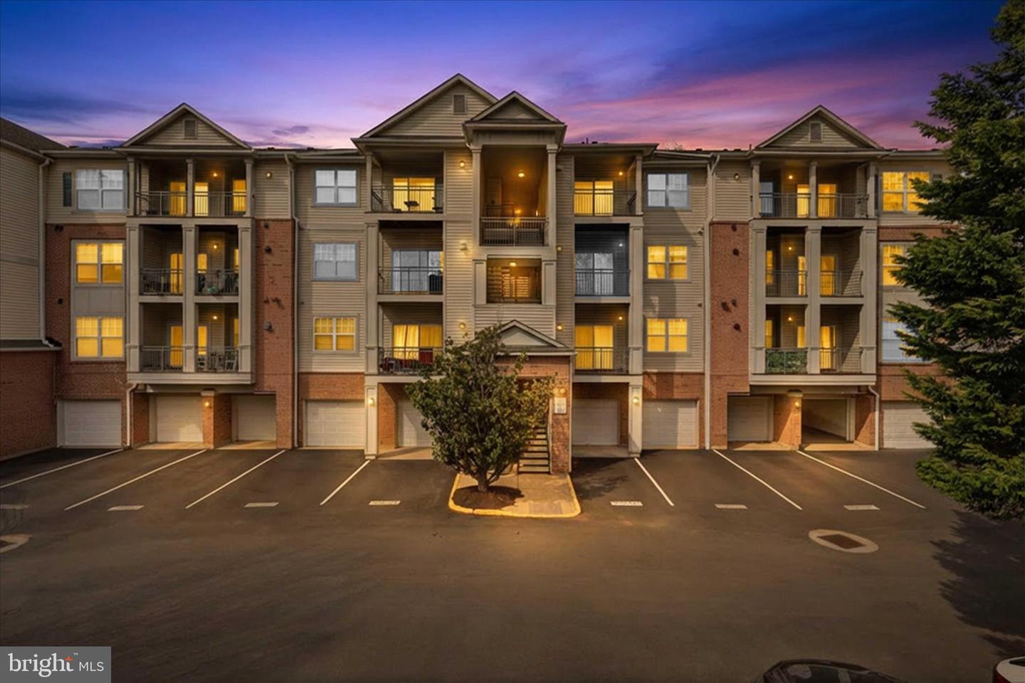12124 Garden Ridge Lane #301, Fairfax