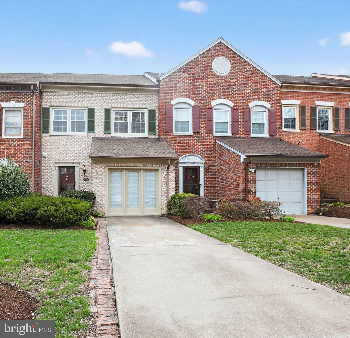 6065 Estates Drive, Alexandria
