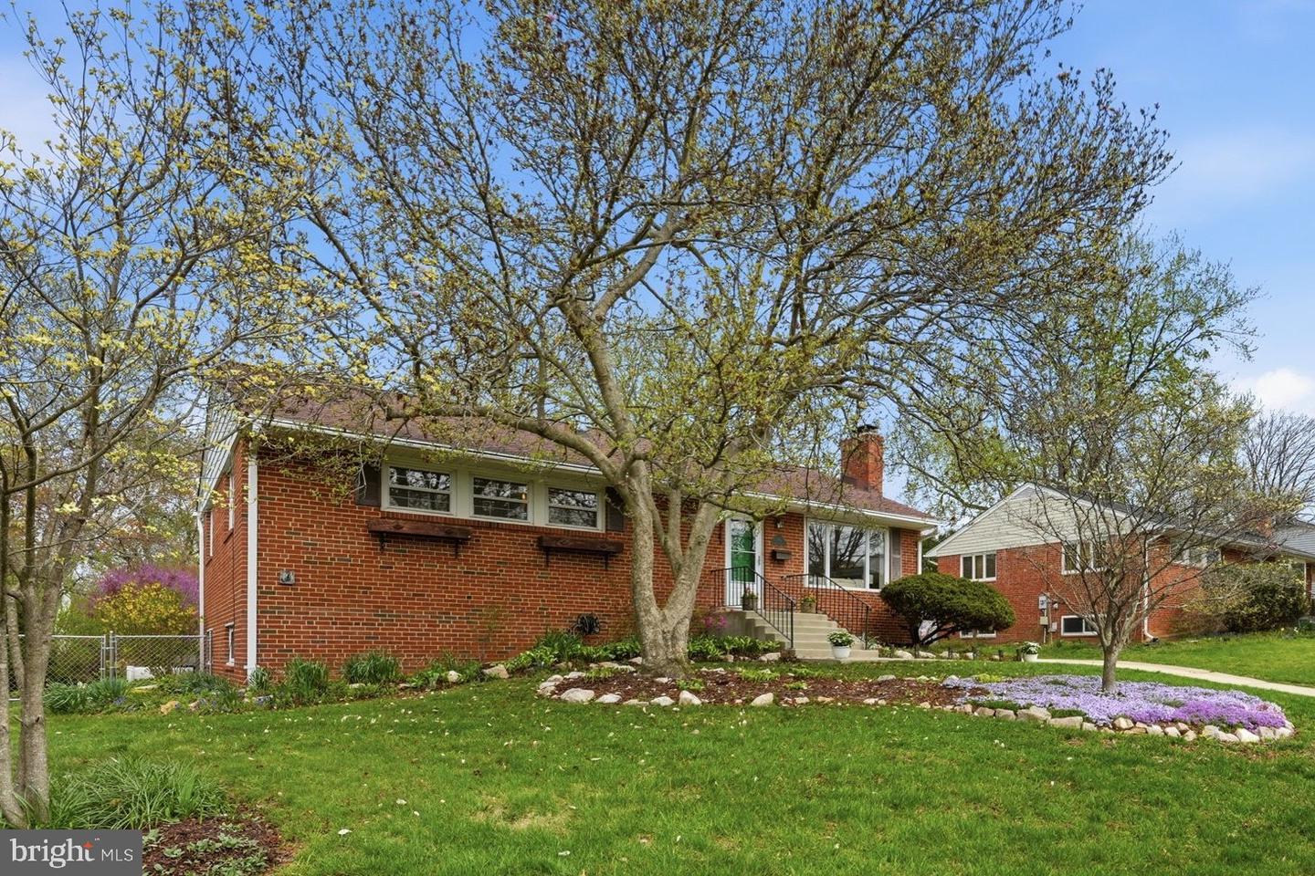 8110 Carrick Lane, Springfield