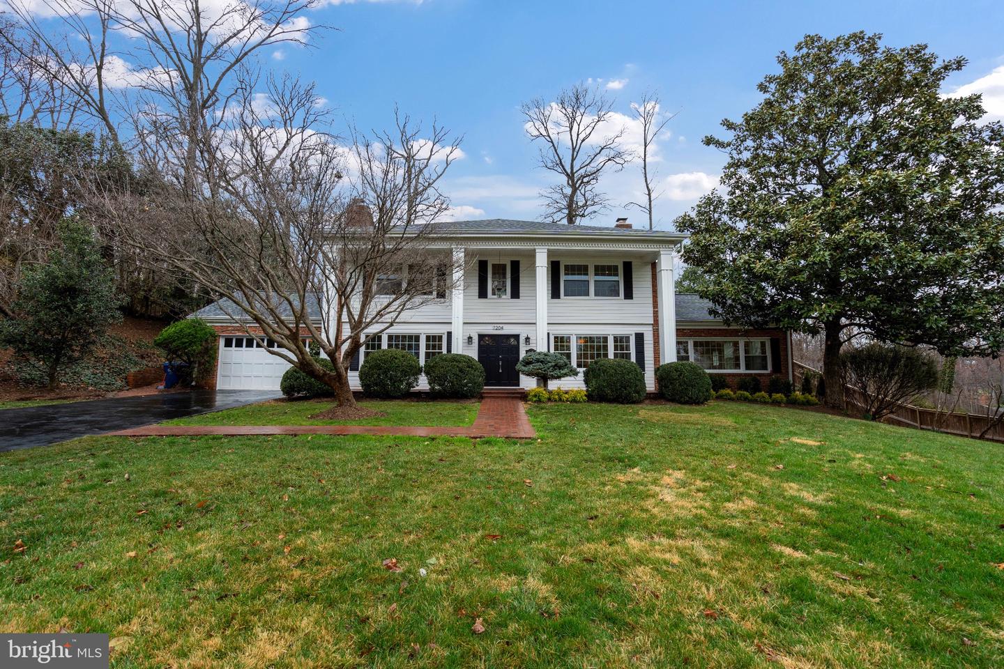 7204 Regent Drive, Alexandria