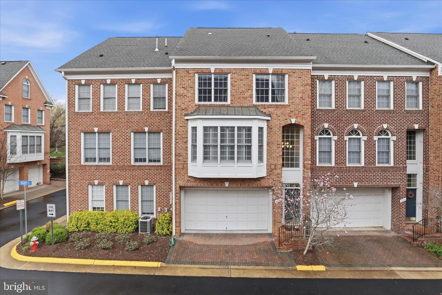 6816 Rigby Lane, Mclean