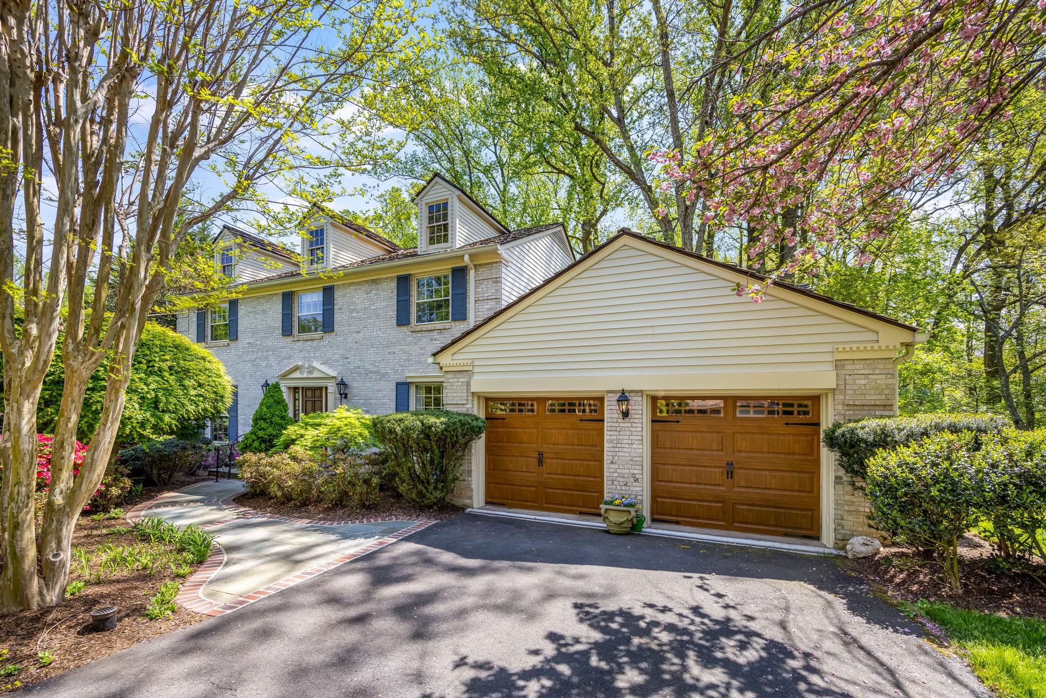 718 Ridge Drive, Mclean