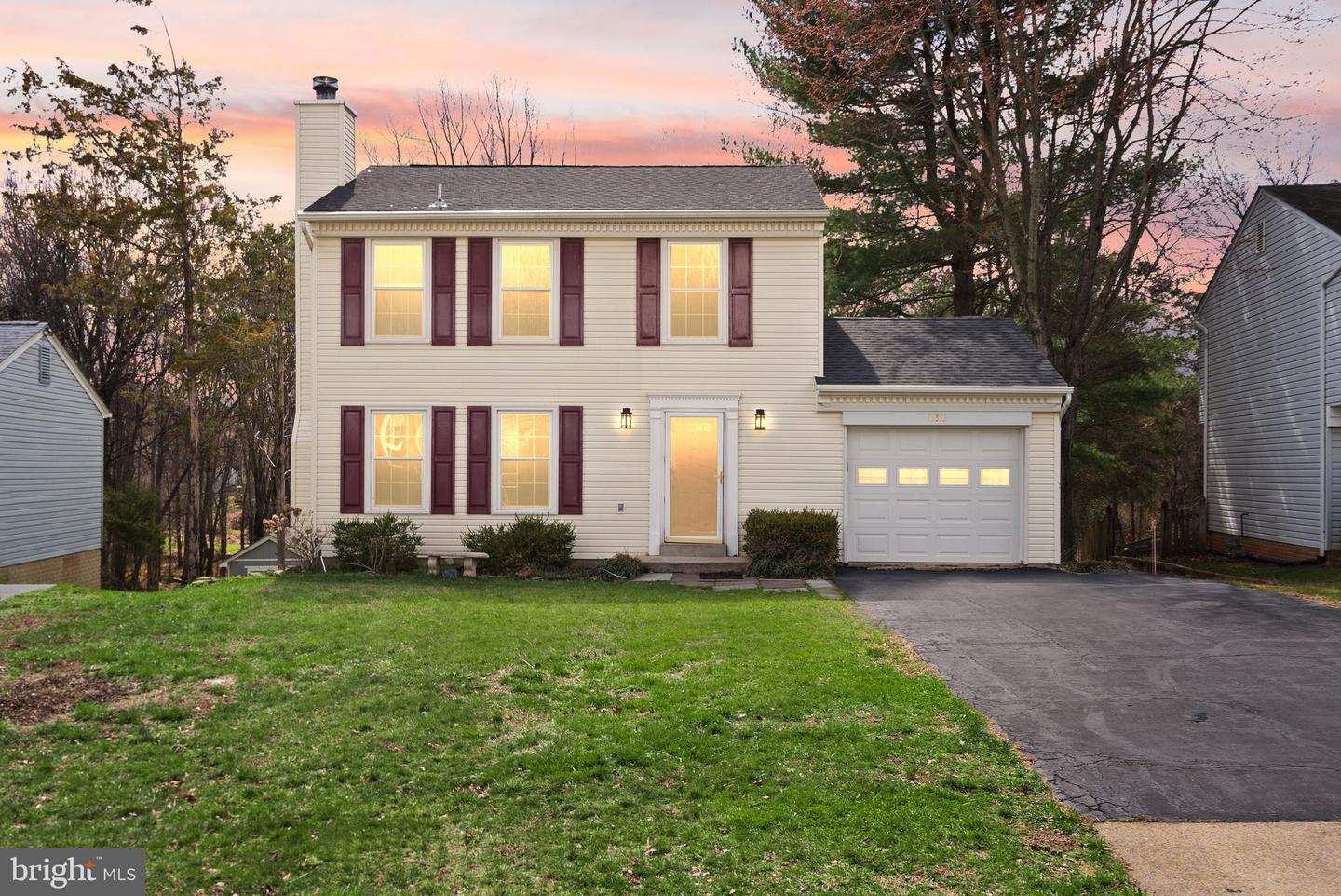 13513 King Charles Drive, Chantilly