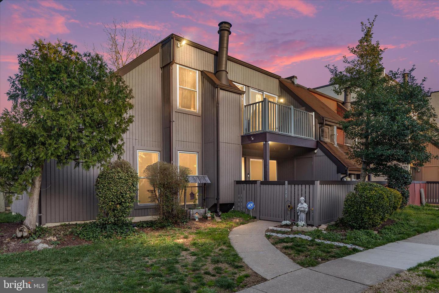 3948 Woodhue Place #18, Alexandria