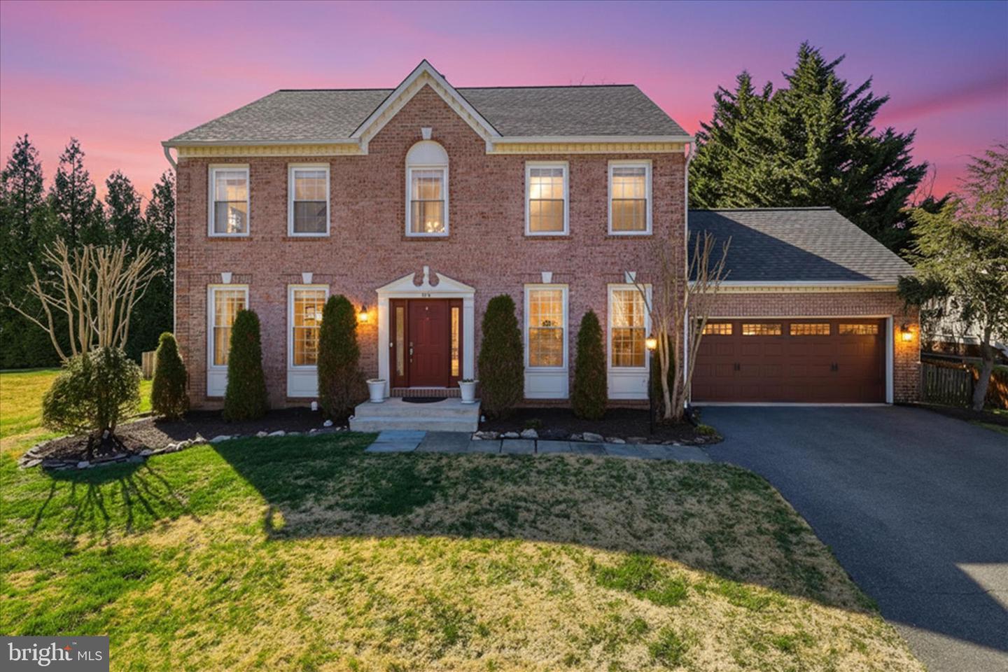 314 Orchard Court NW, Vienna