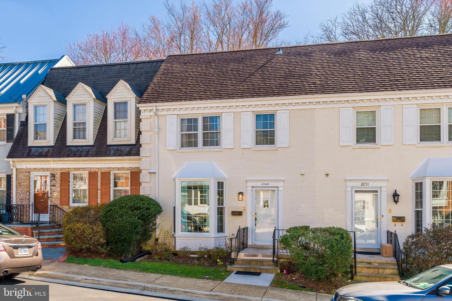 6749 Towne Lane Road, Mclean