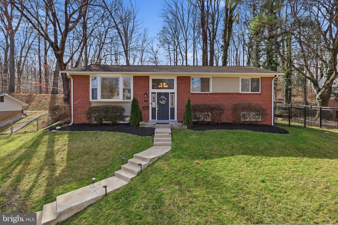 5613 Eastbourne Drive, Springfield