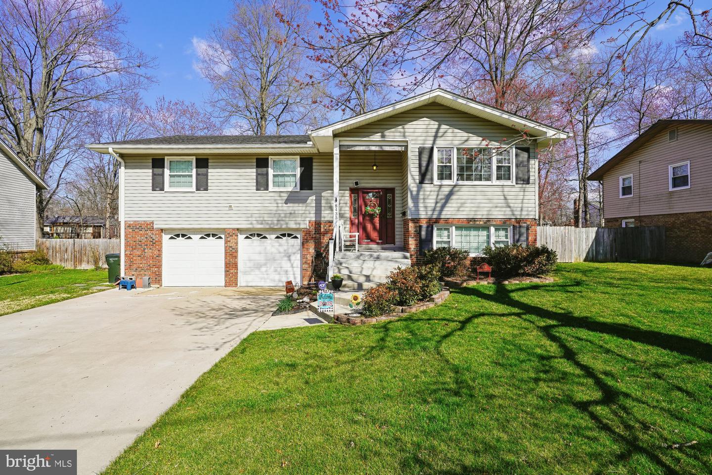 8435 Cherry Valley Lane, Alexandria