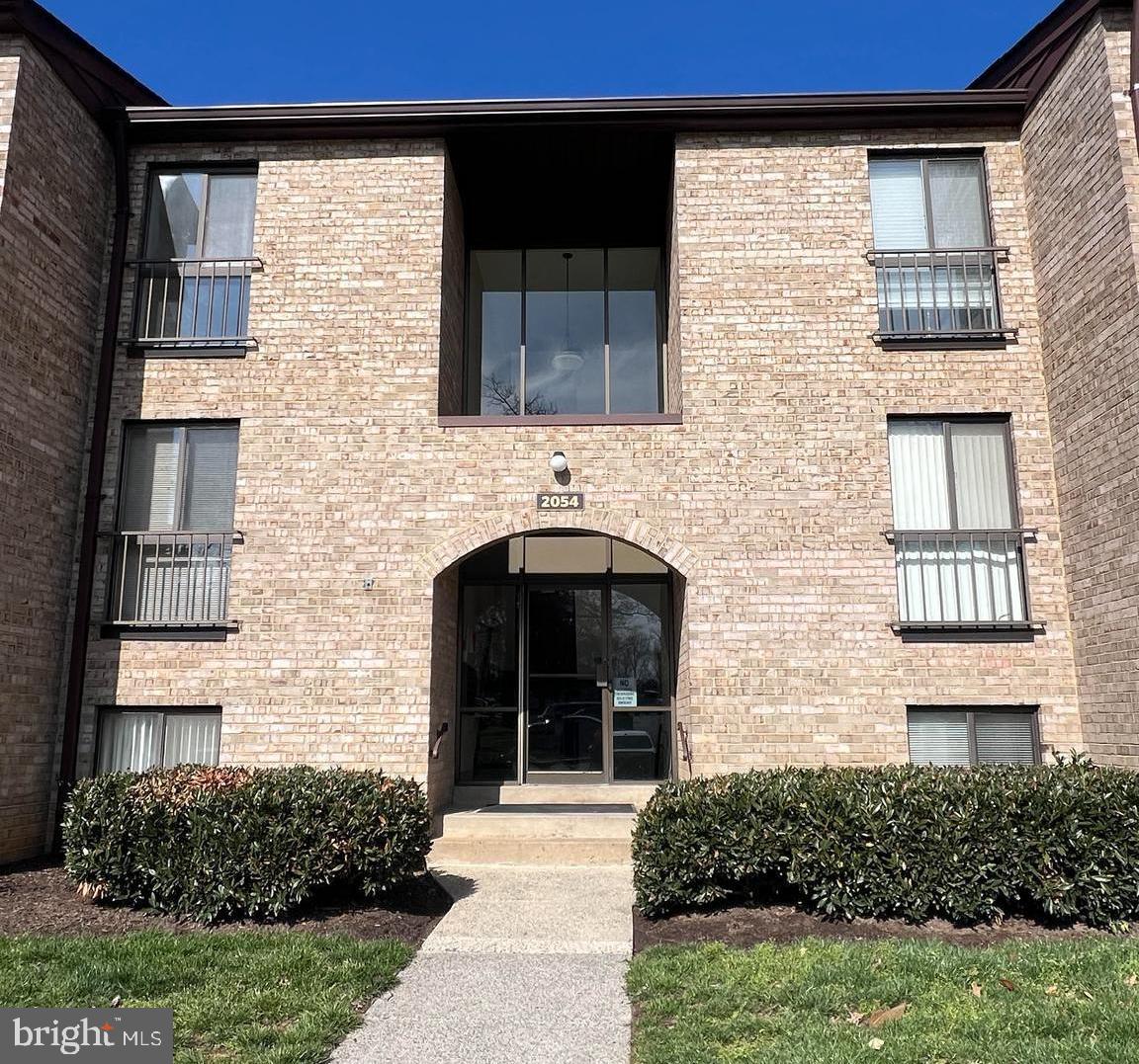 2054 Royal Fern Court #24/21b, Reston