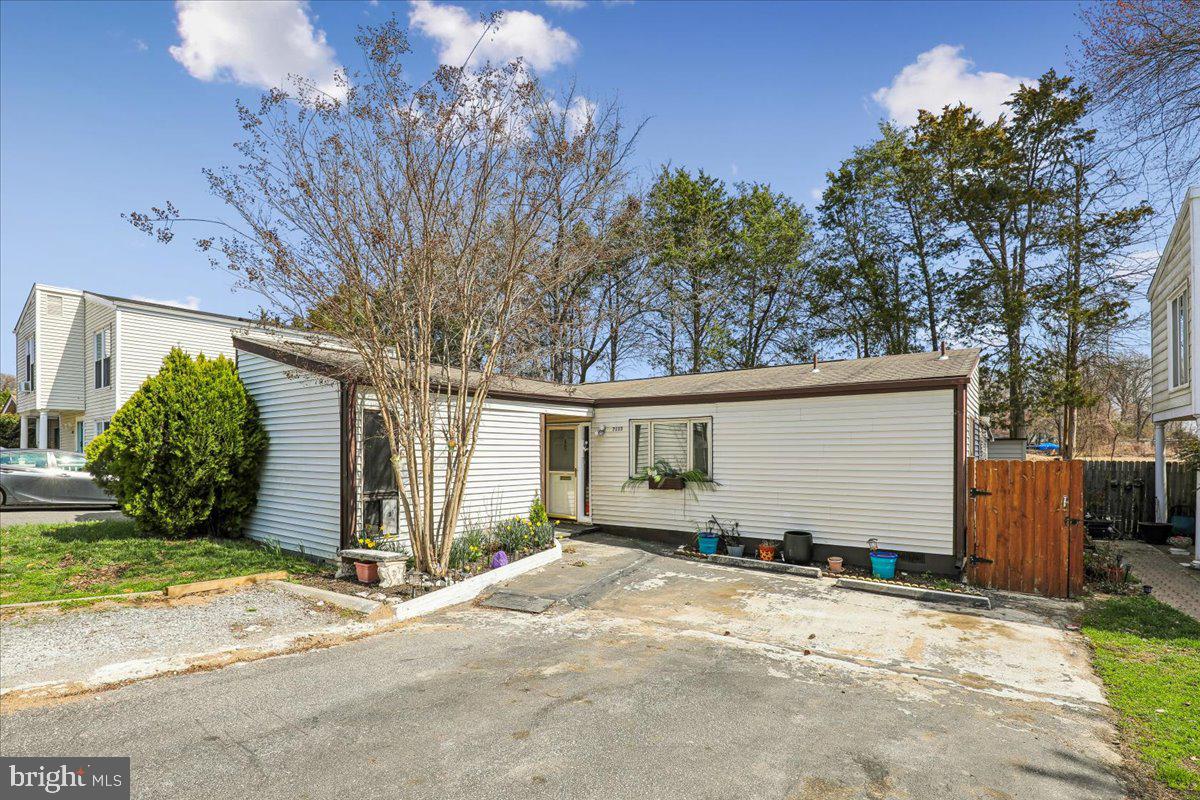 7113 Itte Lane, Springfield