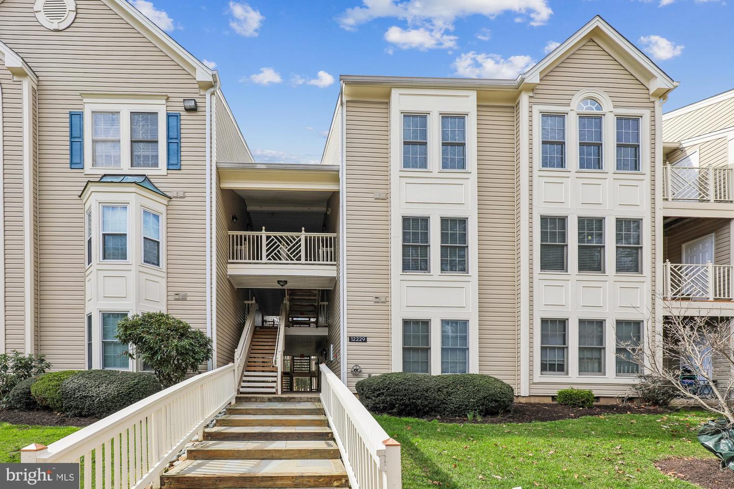 12229 Fairfield House Drive #210a, Fairfax