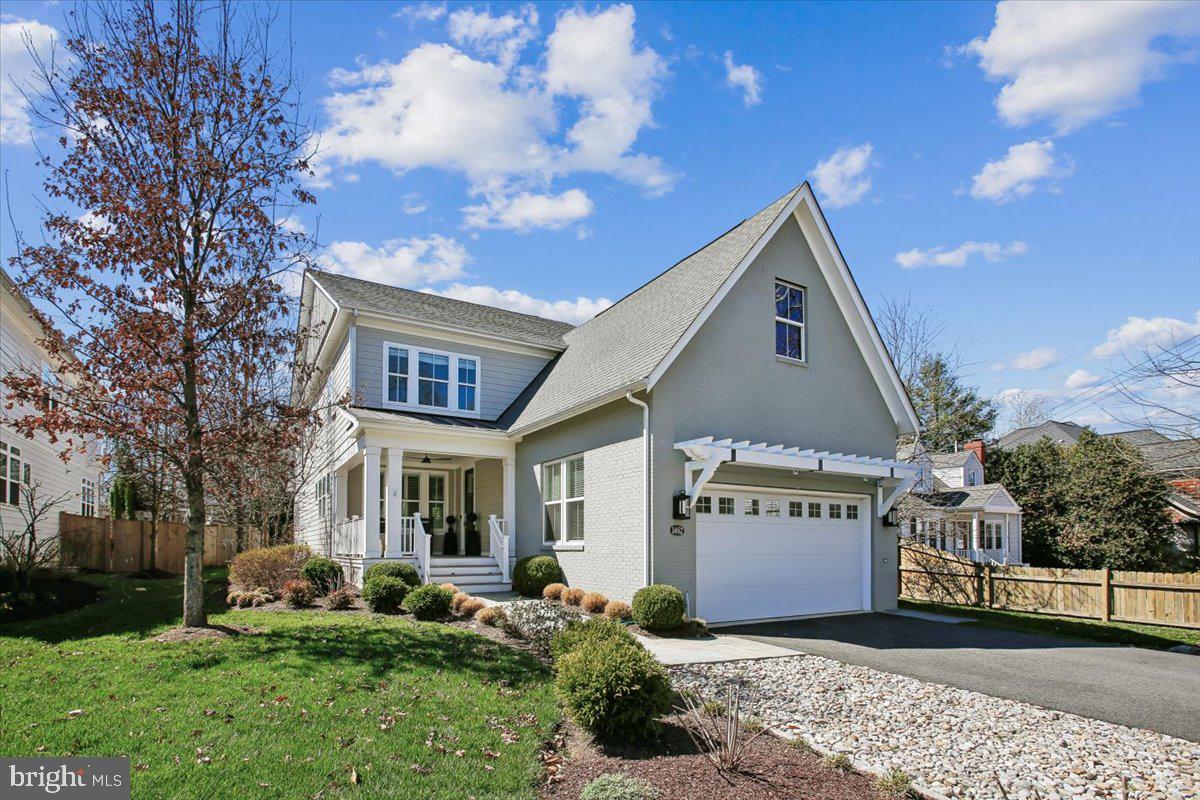 1462 Spring Vale Avenue, Mclean