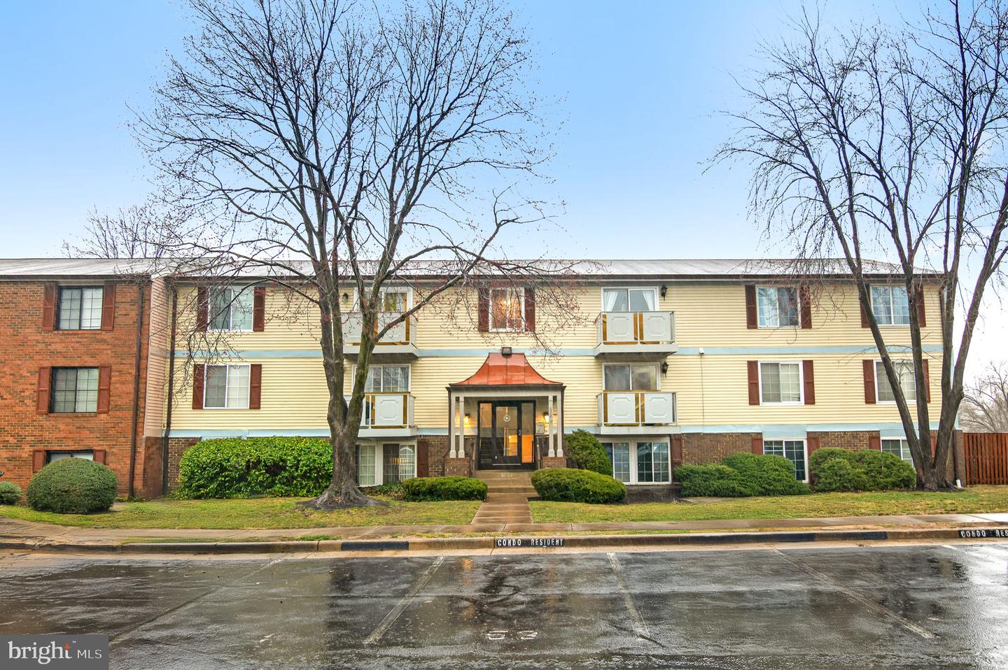 8380 Brockham Drive #29/80j, Alexandria