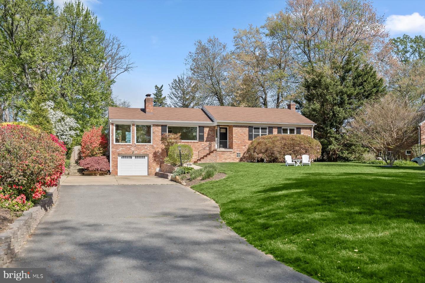 2807 Maple Lane, Fairfax