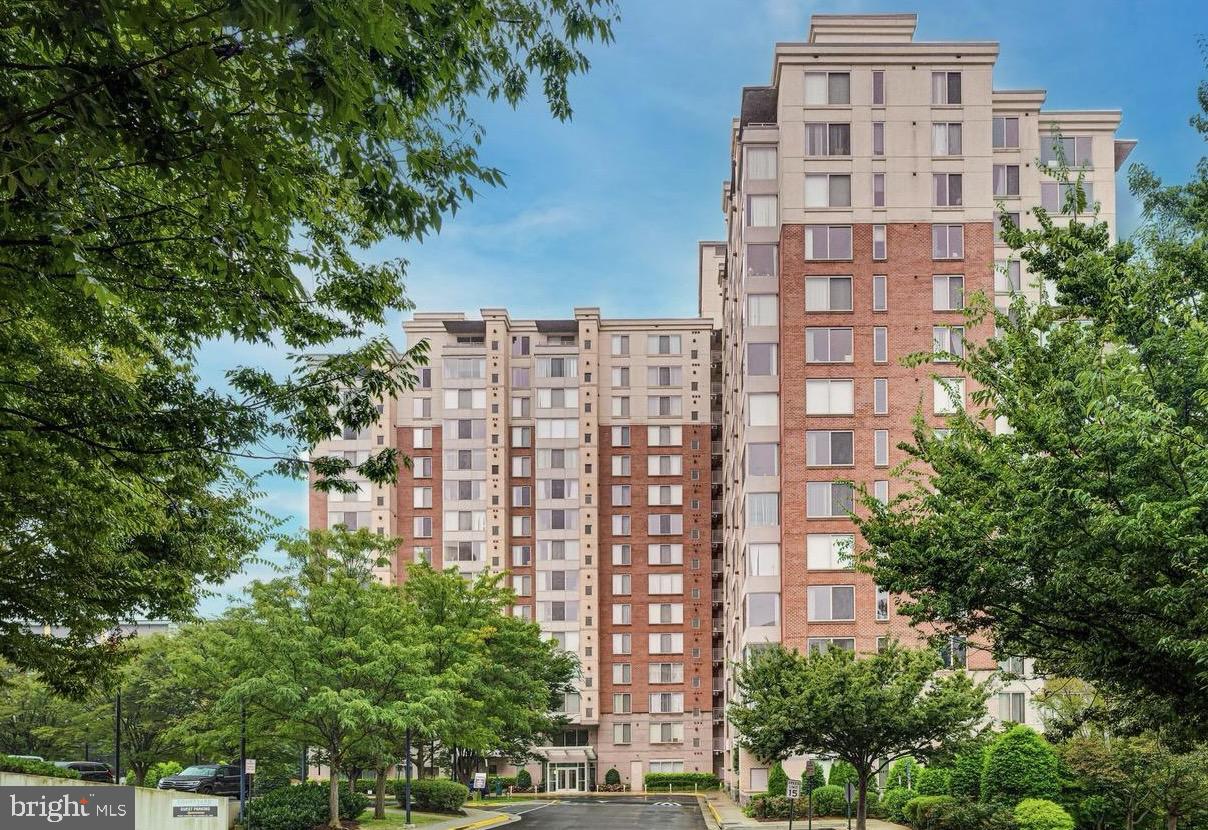 2726 Gallows Road #1108, Vienna