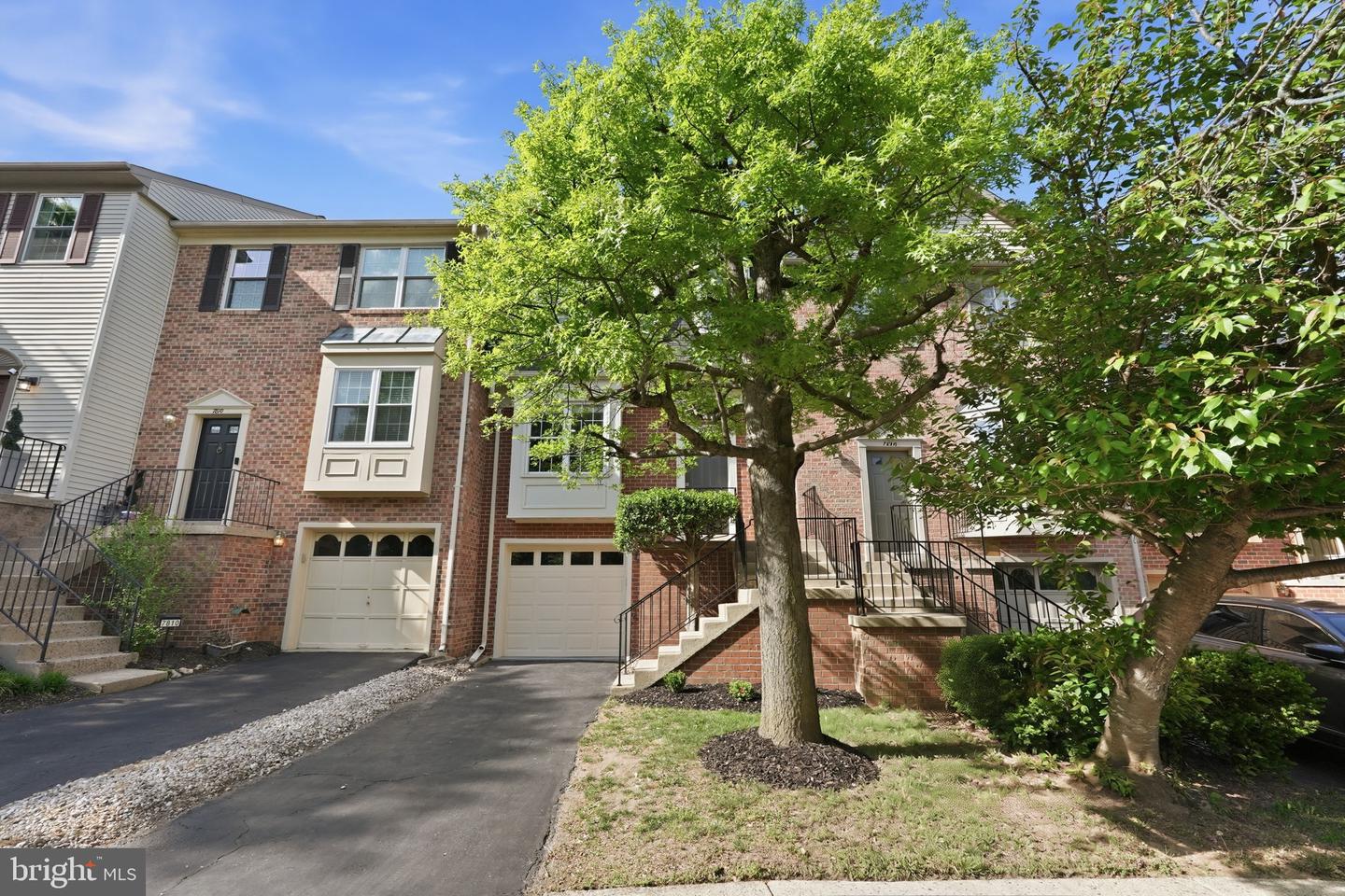 7808 Solomon Seal Drive, Springfield