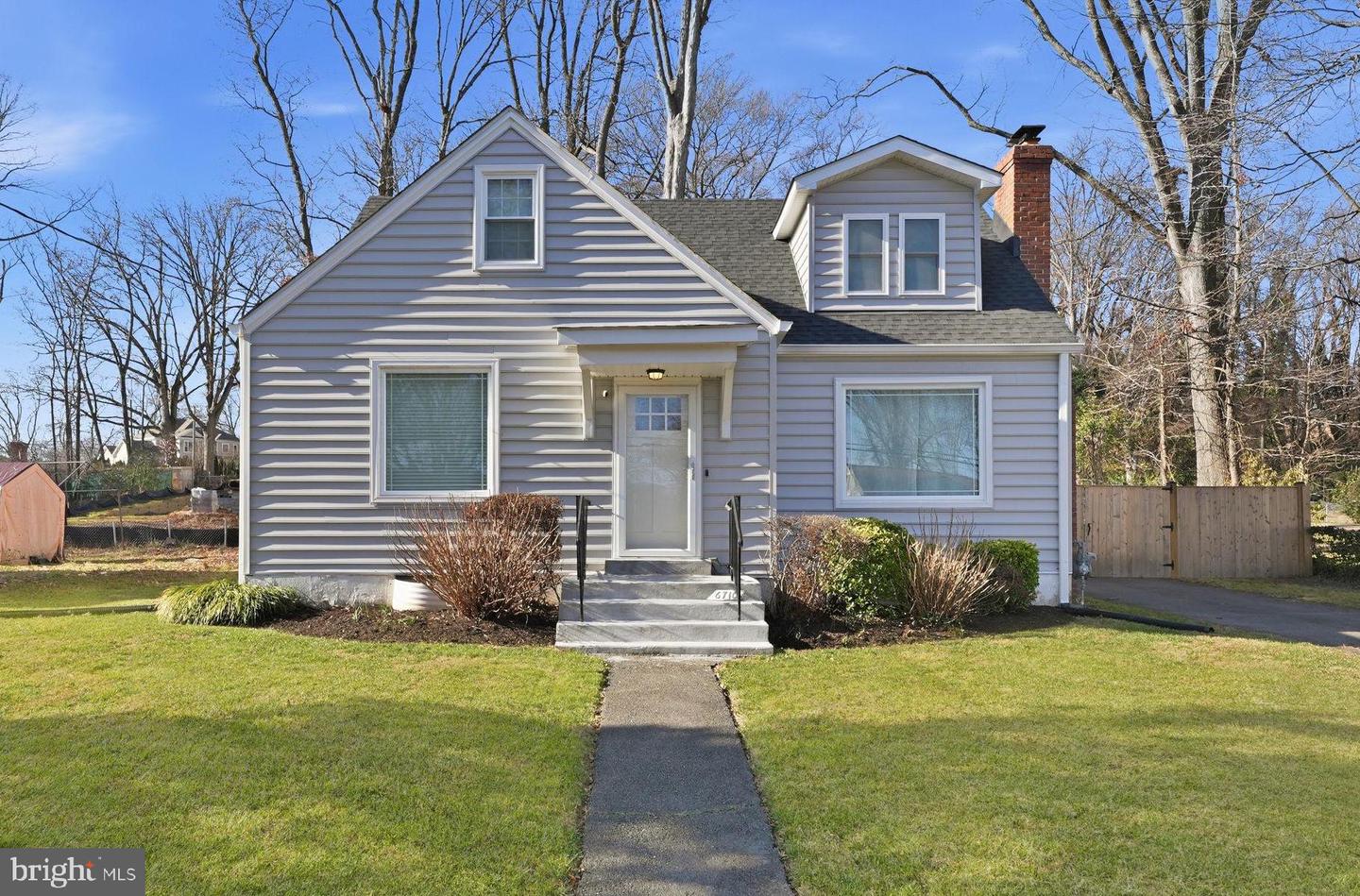 6710 Oak Drive, Alexandria