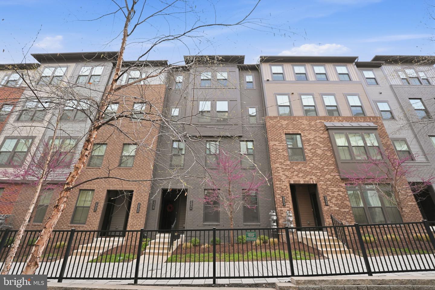 2338 Water Promenade Avenue #2f, Herndon