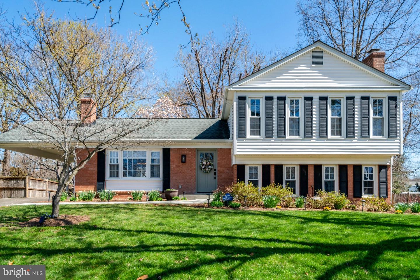 5700 Broadmoor Street, Alexandria