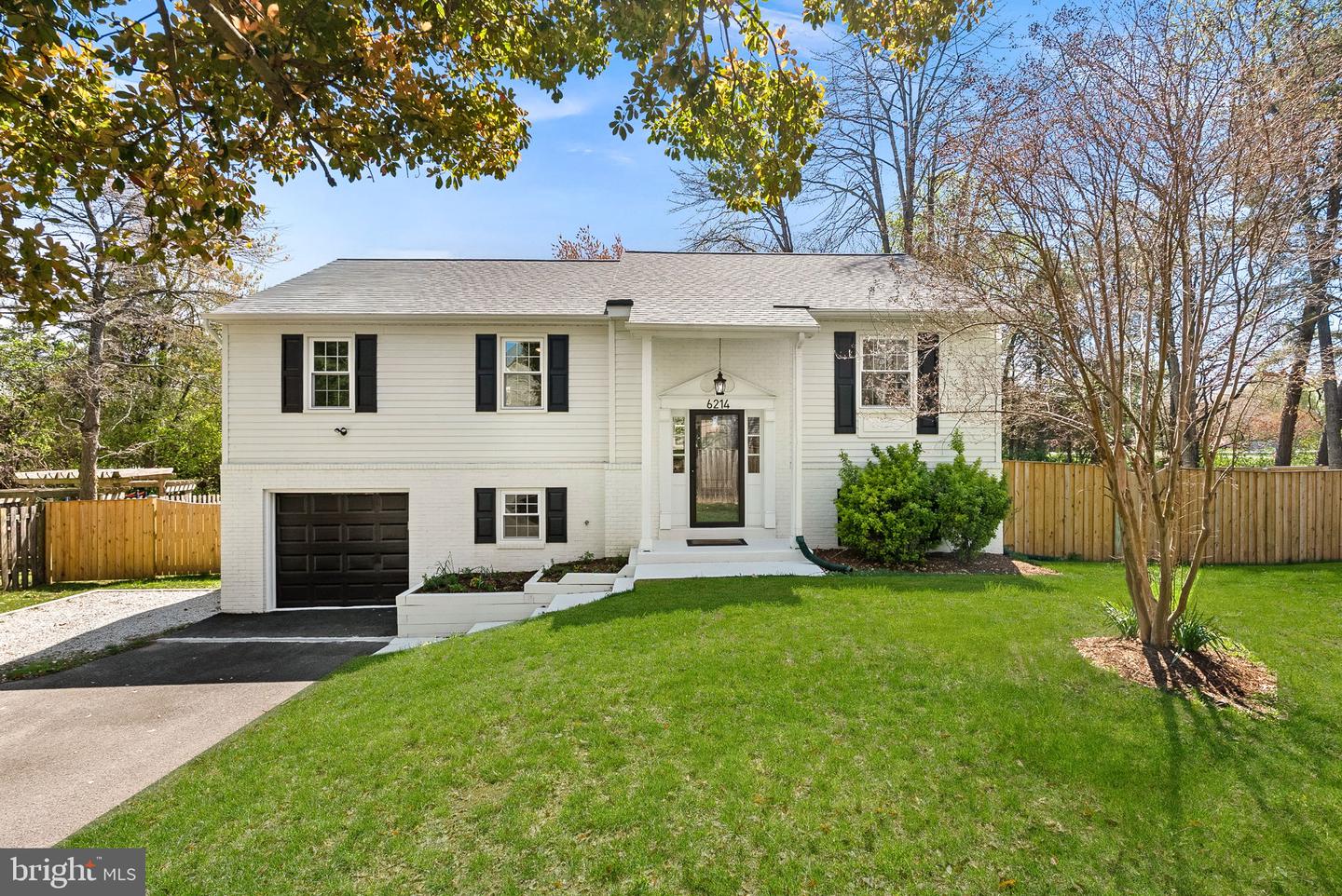 6214 Franconia Forest Lane, Alexandria