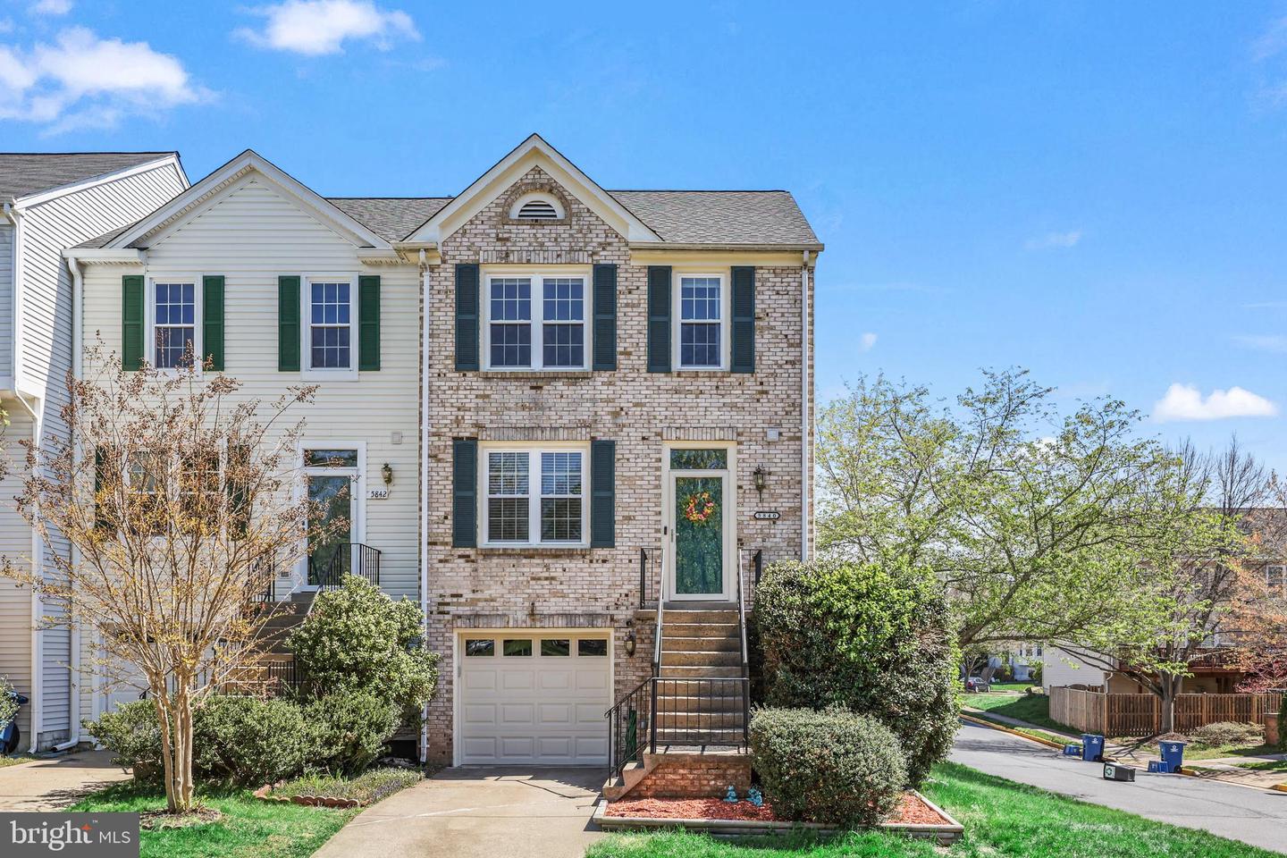 5840 Watermark Circle, Centreville
