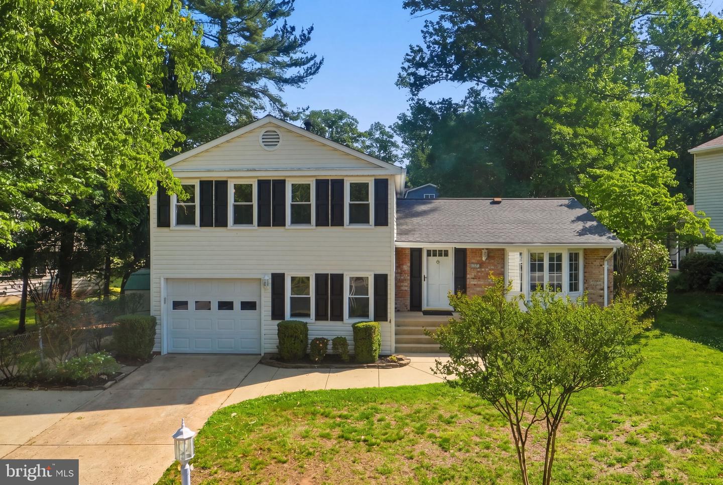 2023 Freedom Lane, Falls Church