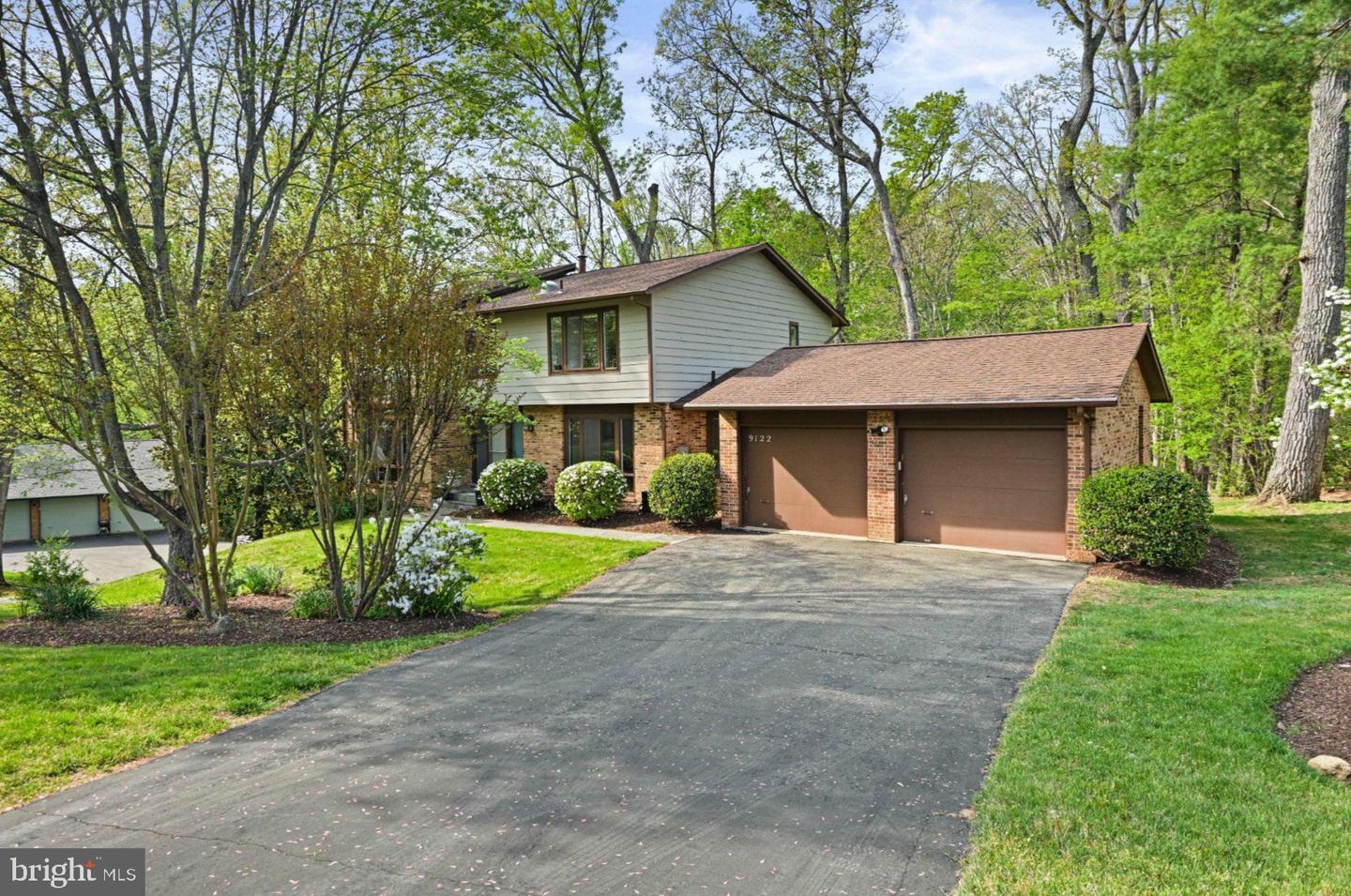 9122 Cricklewood Court, Vienna