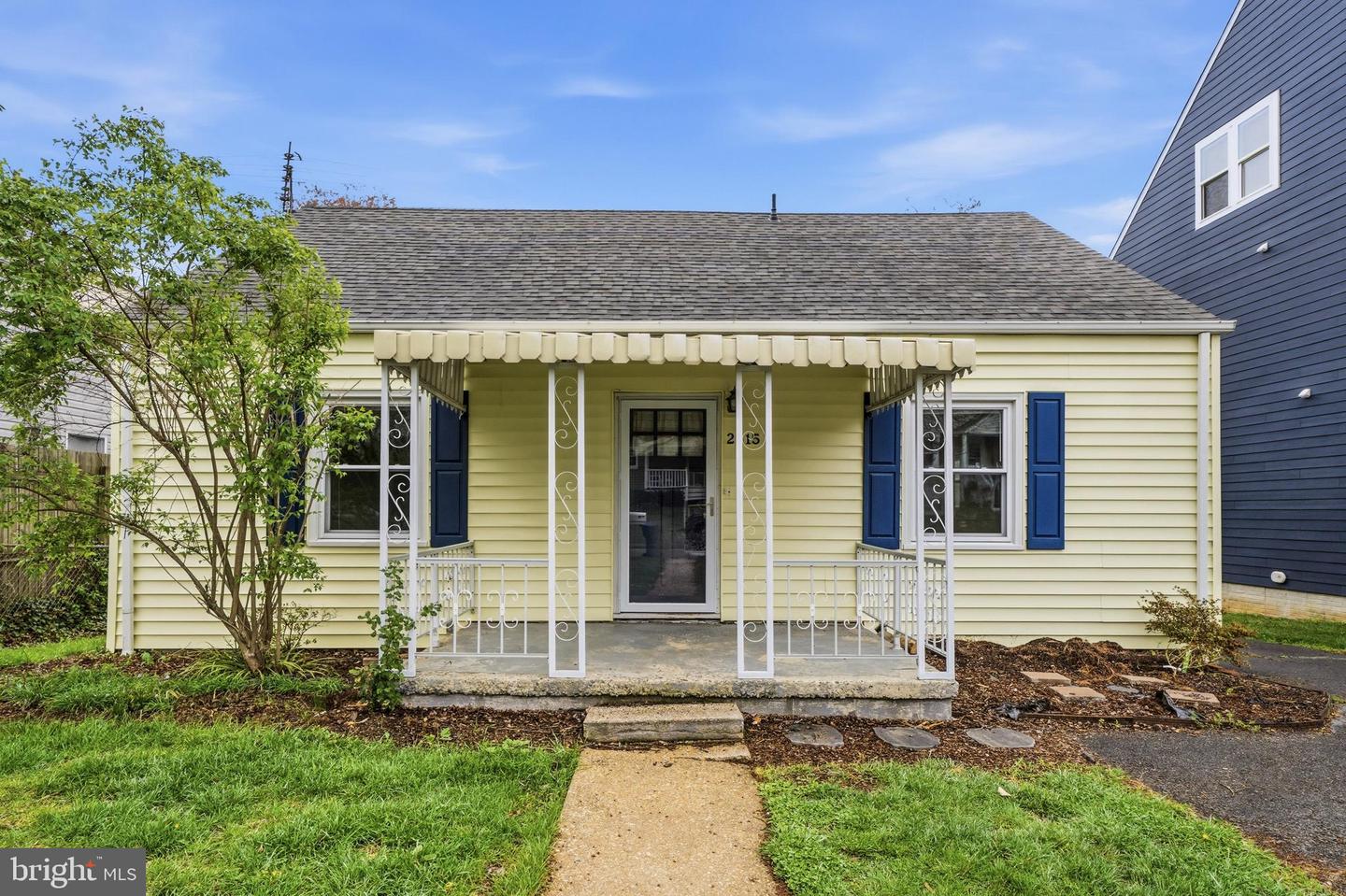 2915 Brook Drive, Falls Church