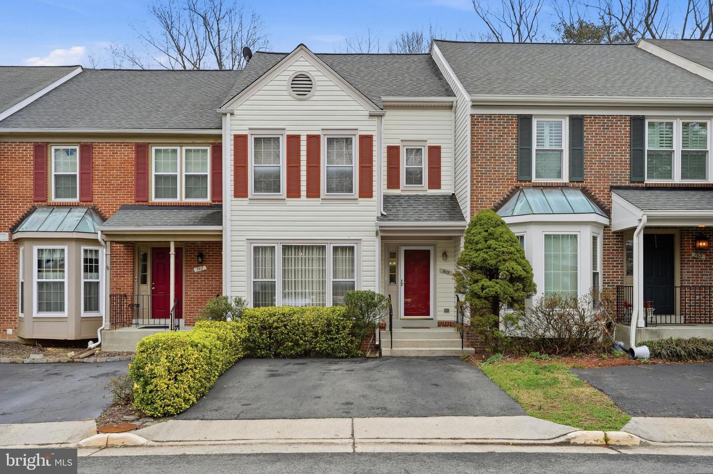 7419 Ridge Oak Court, Springfield
