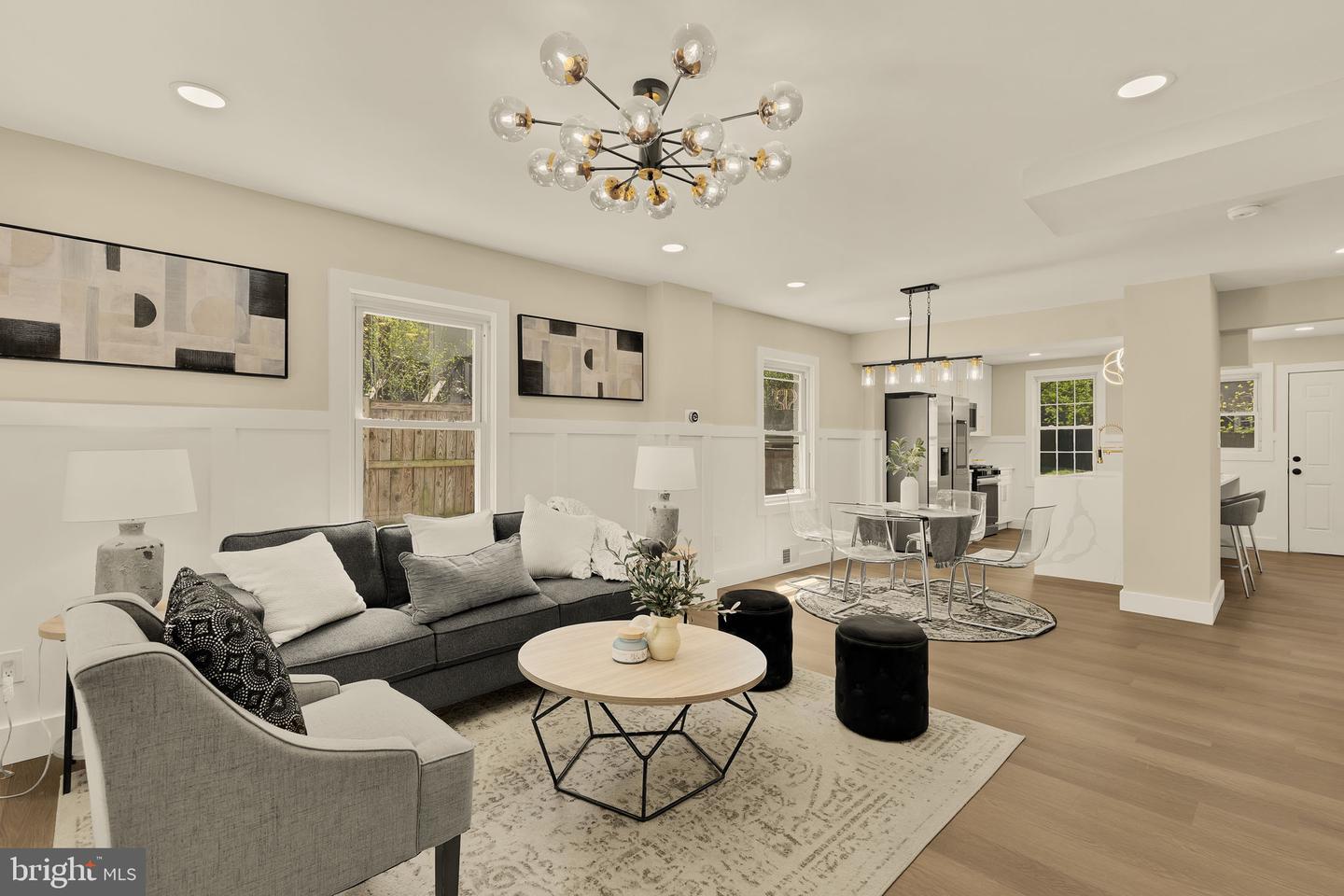 2631 Farmington Drive, Alexandria