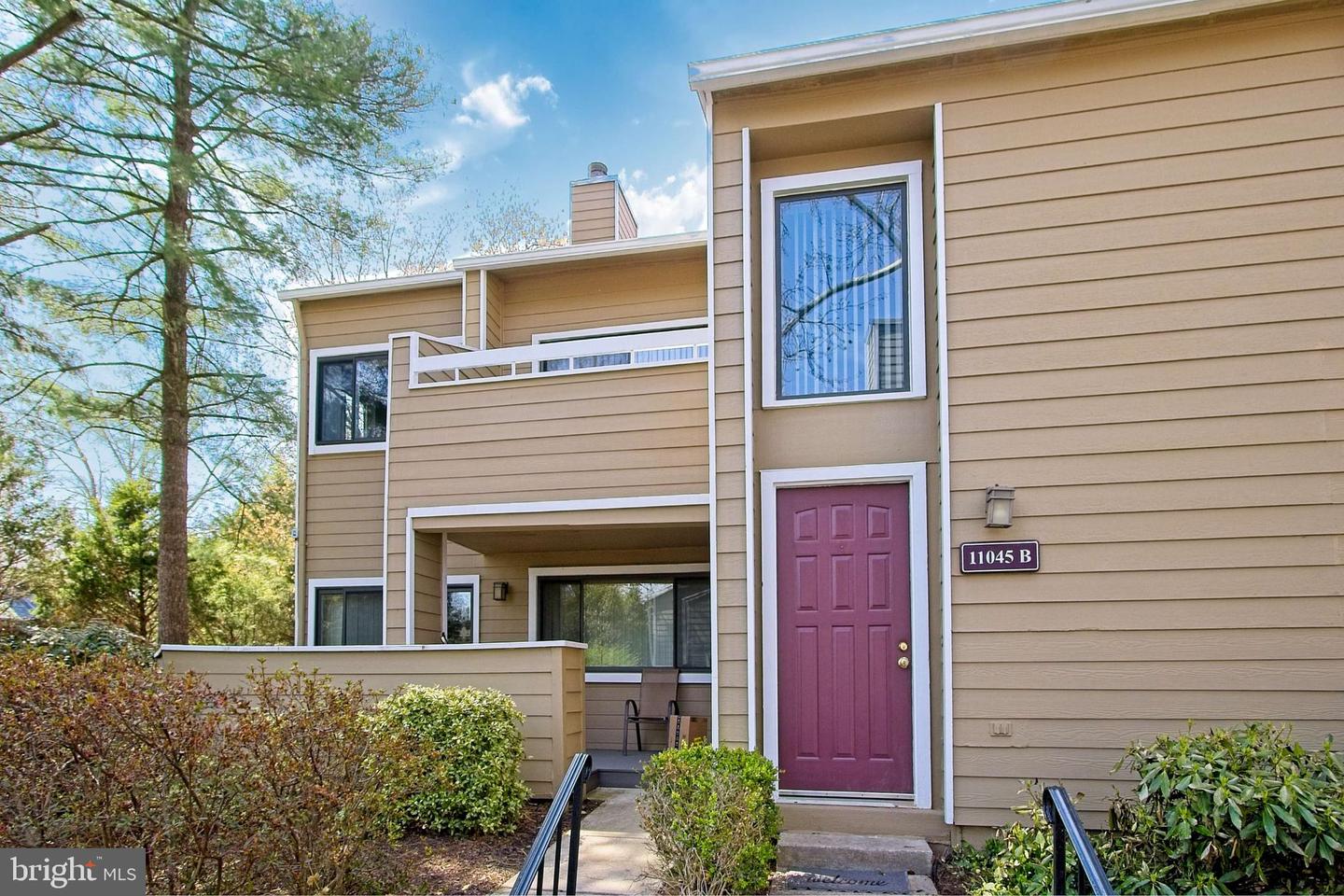 11045 Villaridge Court, Reston