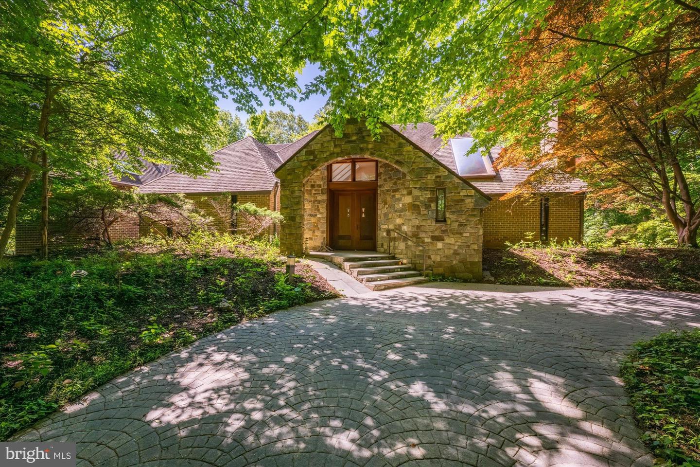7575 Potomac Falls Road