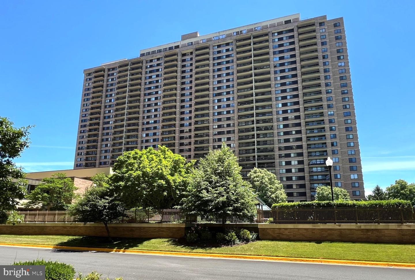 5501 Seminary Road #106s